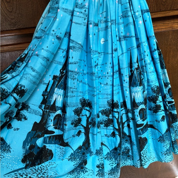 Jenny skirt castle print - Picture 8 of 10